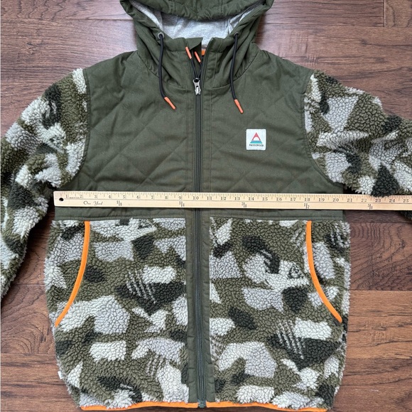 NWOT Passenger Women's Sefton Recycled Deep-Pile Sherpa Full Zip Fleece Fir Tree - Picture 5 of 11